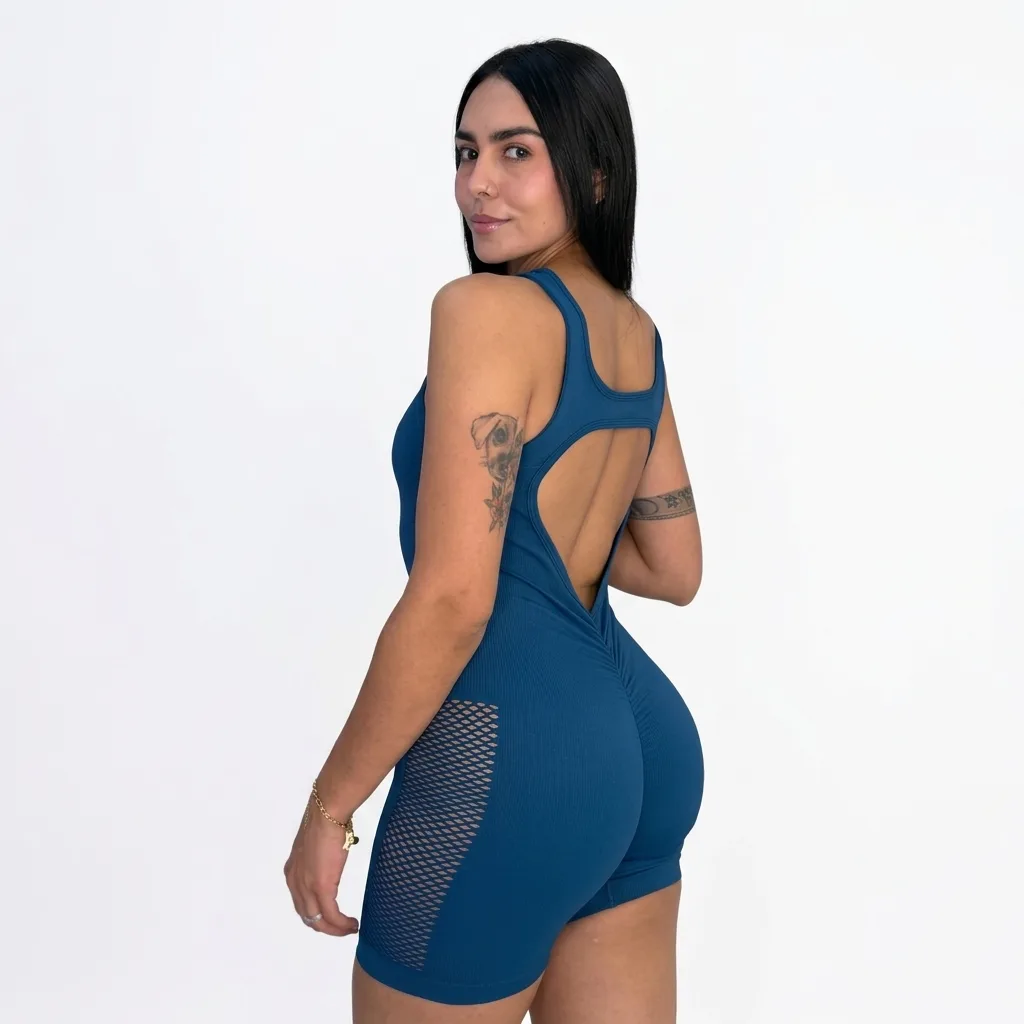 Enterizo Corto Deportivo Azul con Espalda Abierta