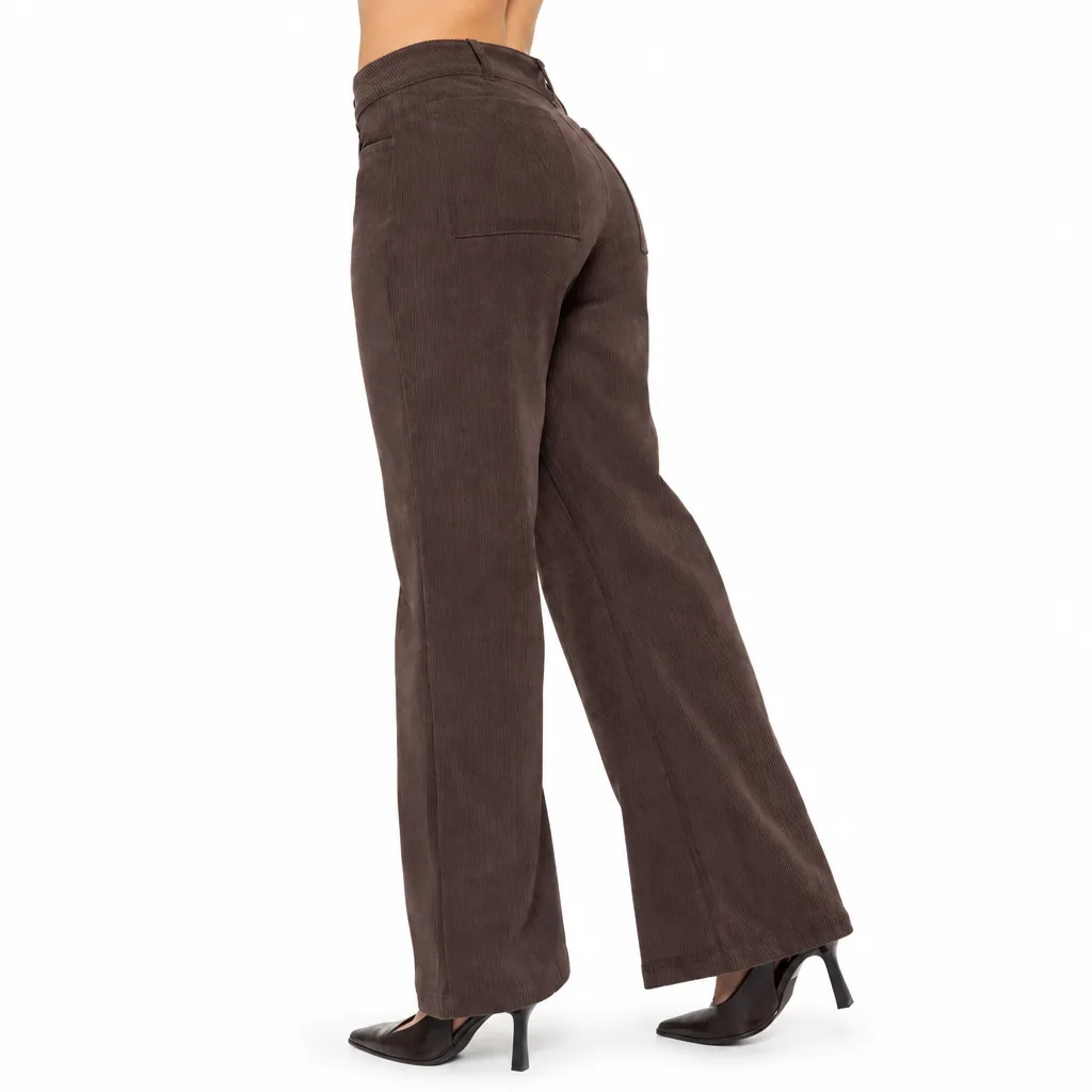 Pantalón en Corduroy Corte Recto