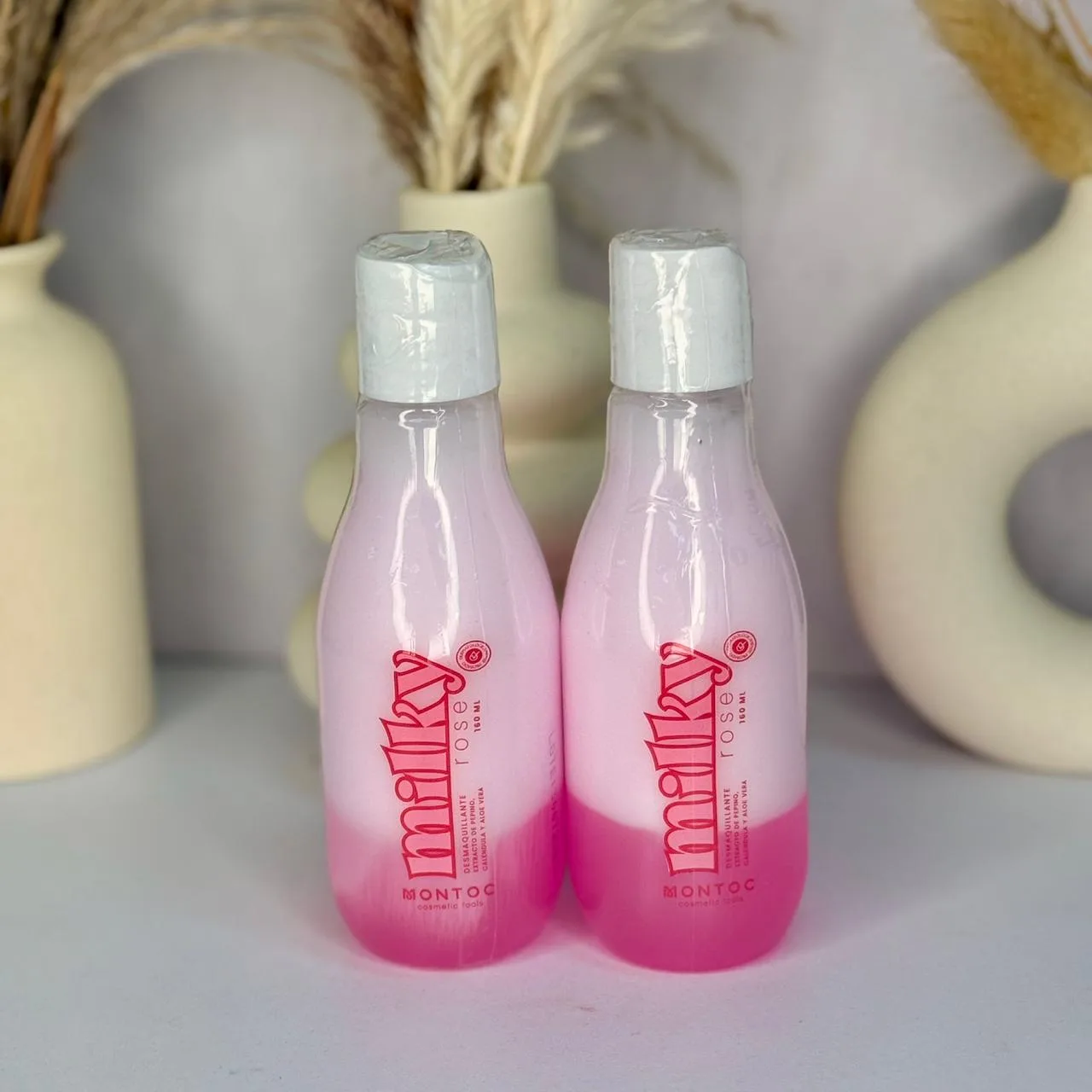 DESMAQUILLANTE MILKY ROSE MONTOC