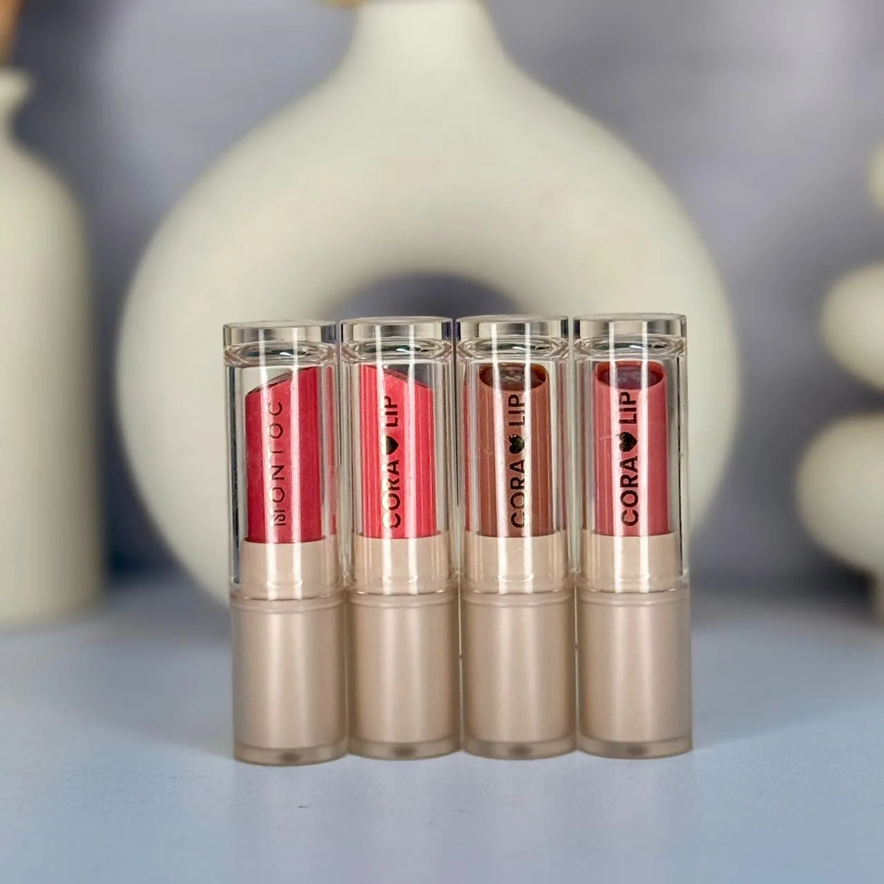 CORA LIP MONTOC