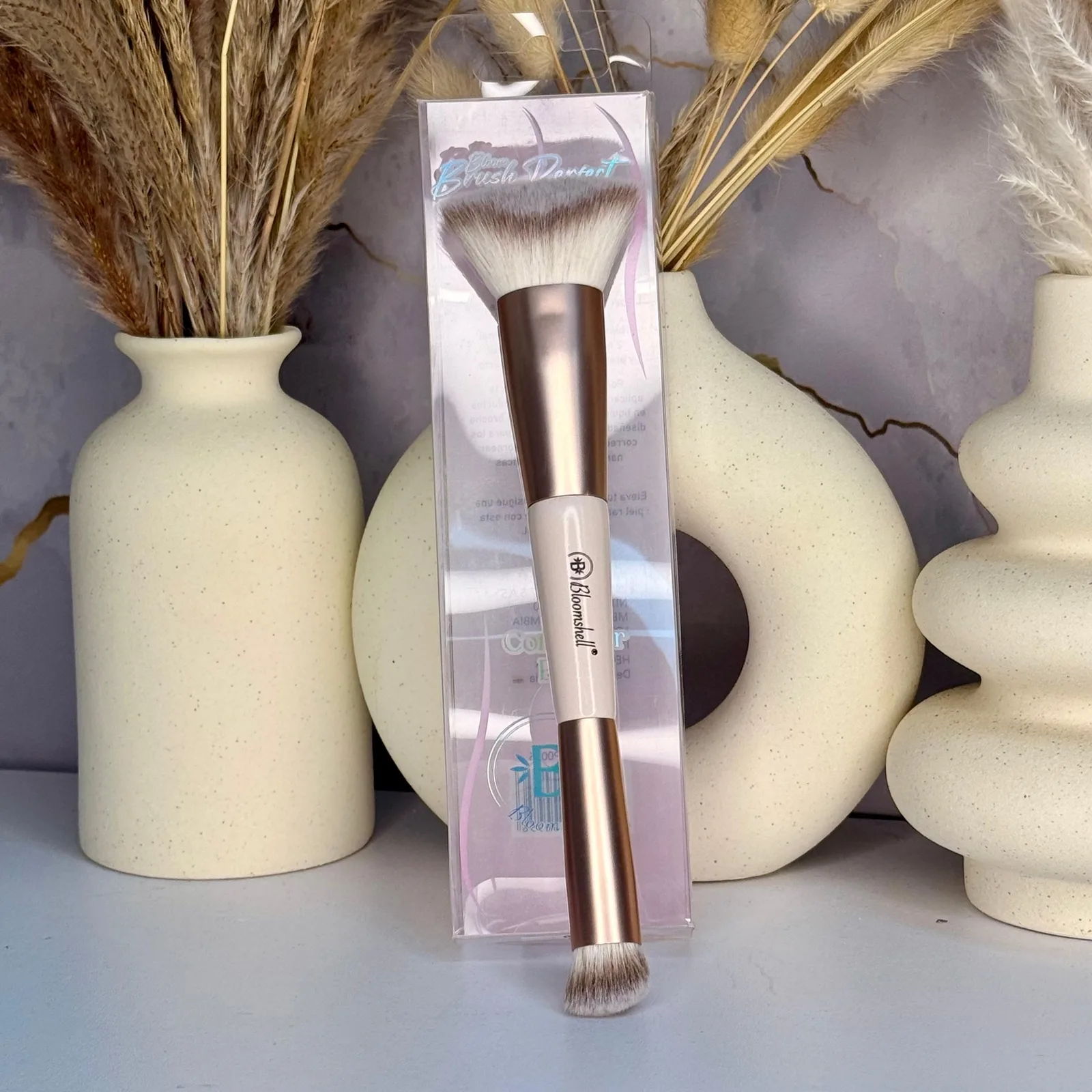 BROCHA BASE-CORRECTOR BLOOMSHELL
