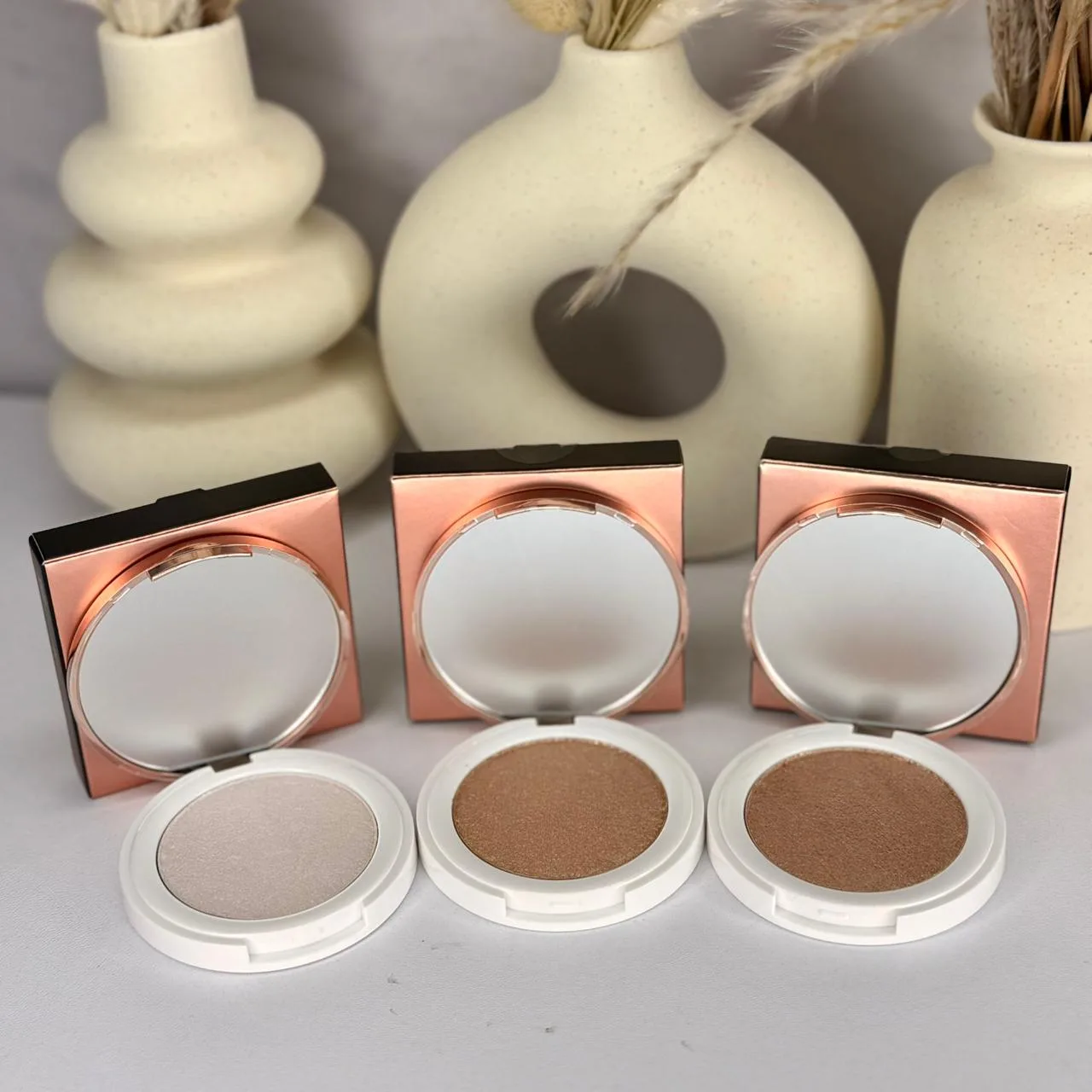 ILUMINADOR CREMA ANIK
