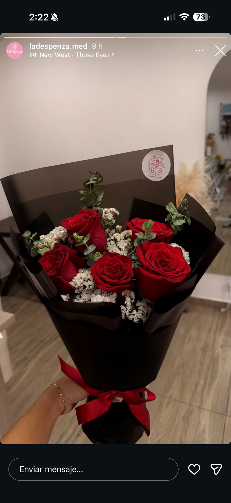 Arreglo Floral de Rosas Rojas en Caja Elegante