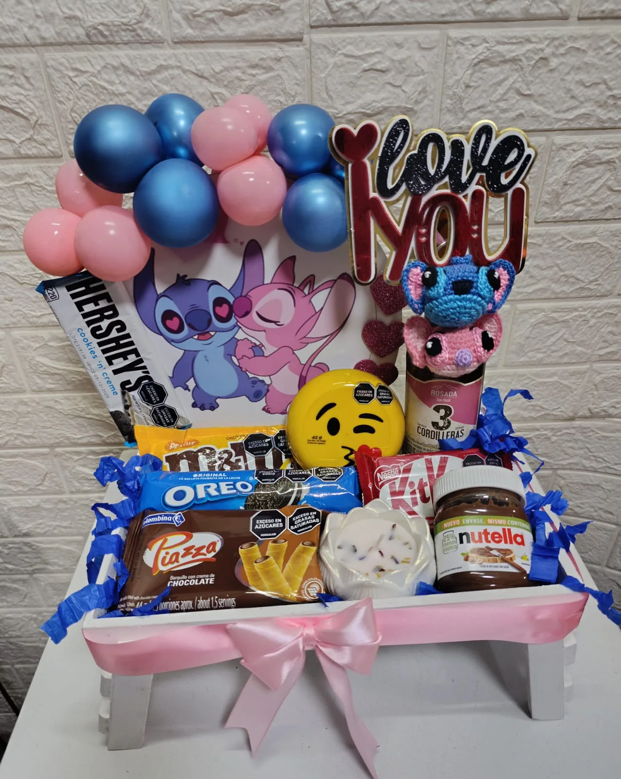 'I Love You' con Stitch, Angela