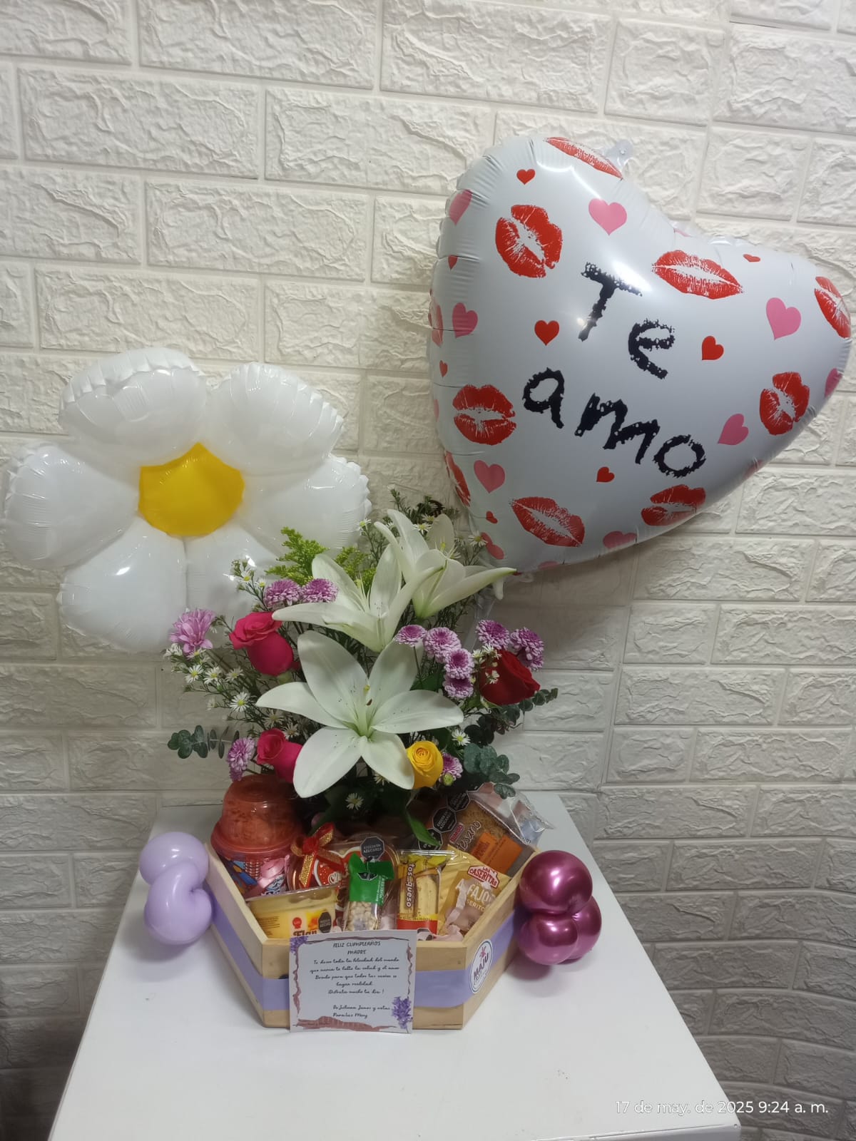 Flor y Dulces love
