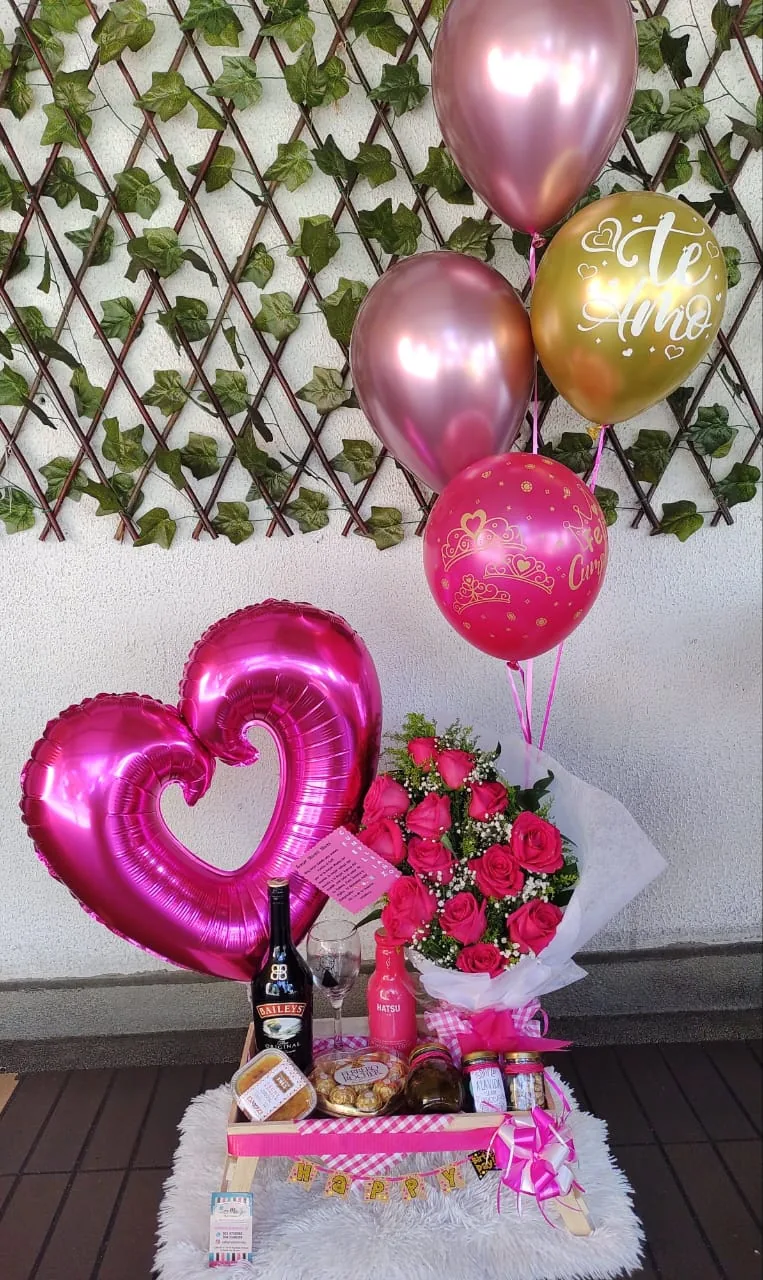 Set de Regalo Celebración Premium Rosas y Baileys