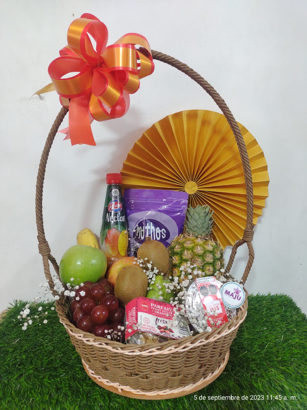 Canasta mimbre Premium de Frutas Frescas