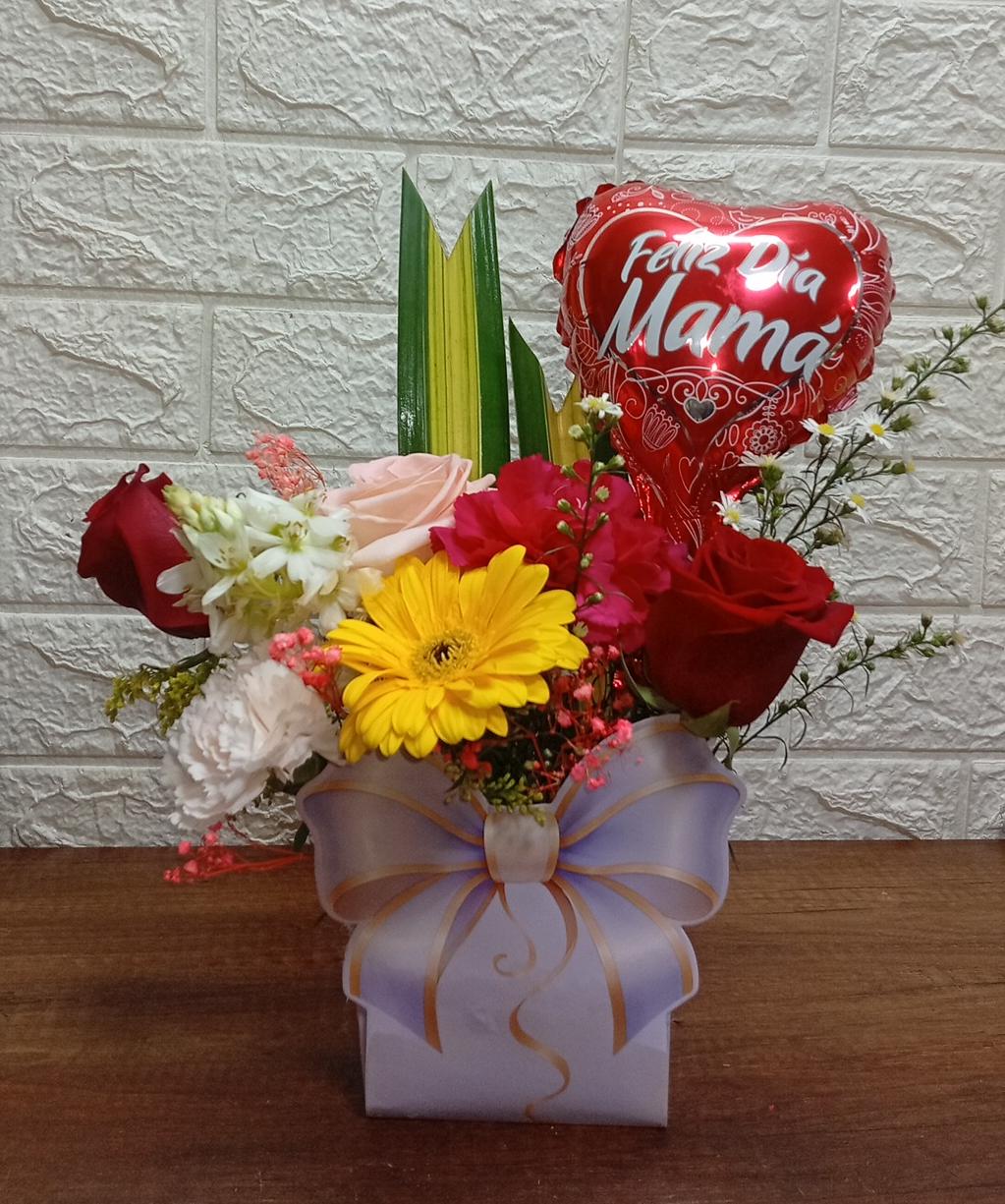 Arreglo Floral compartir a madre