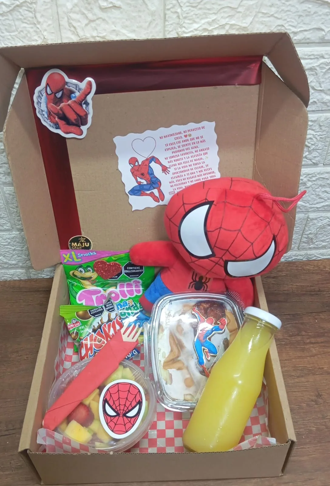 Desayuno o mediatarde Sorpresa personajes