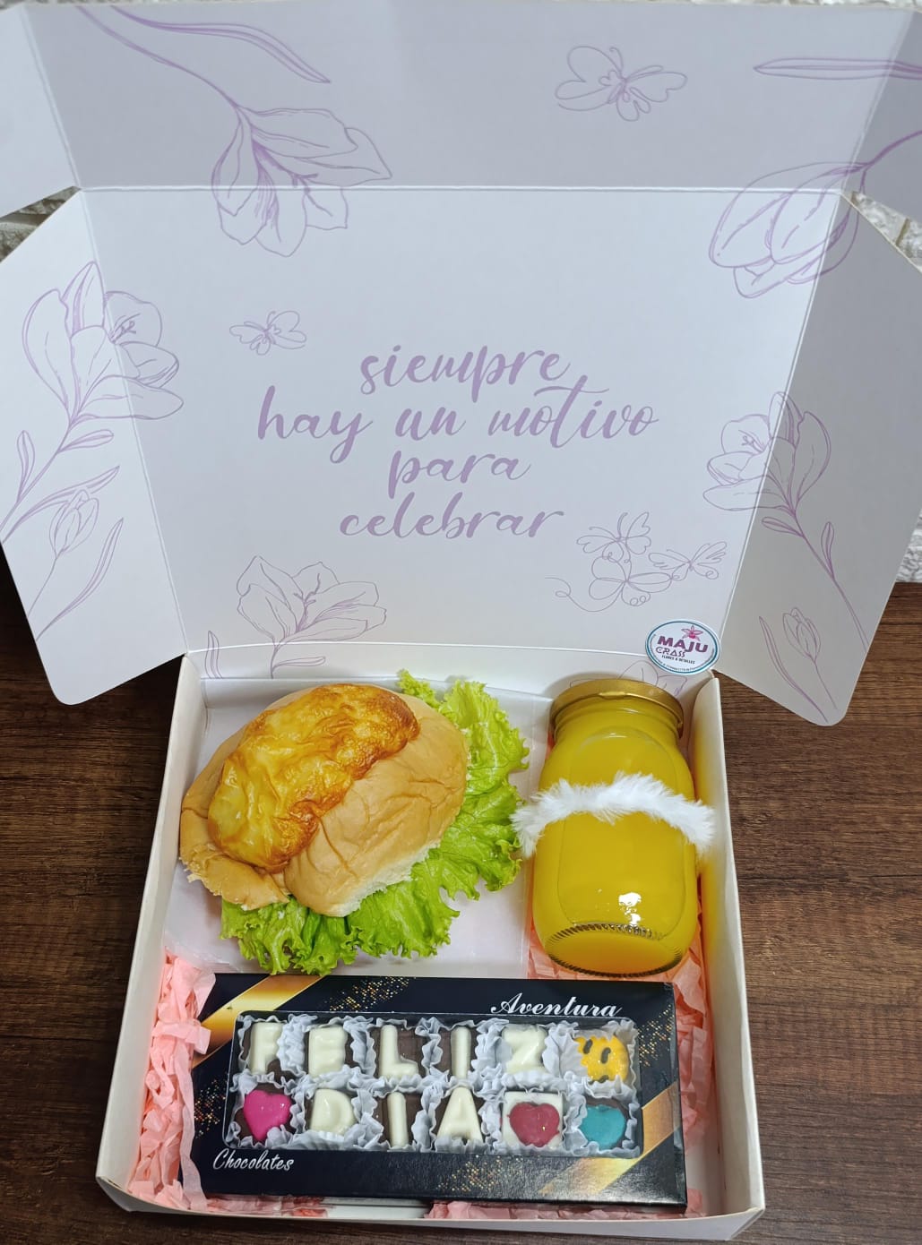 Caja desayuno entrega especial