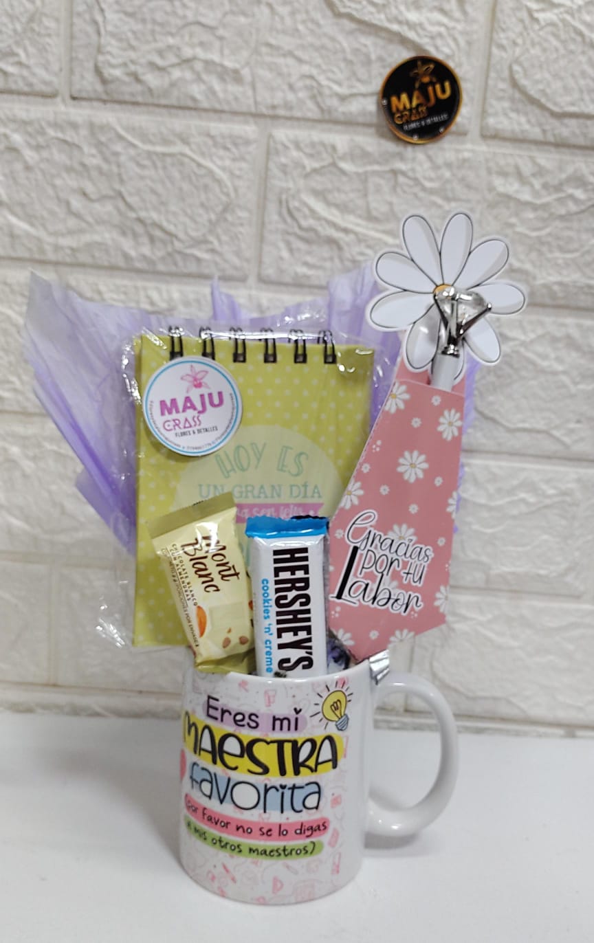 Kit de Regalo Maestra Favorita con Taza y Dulces