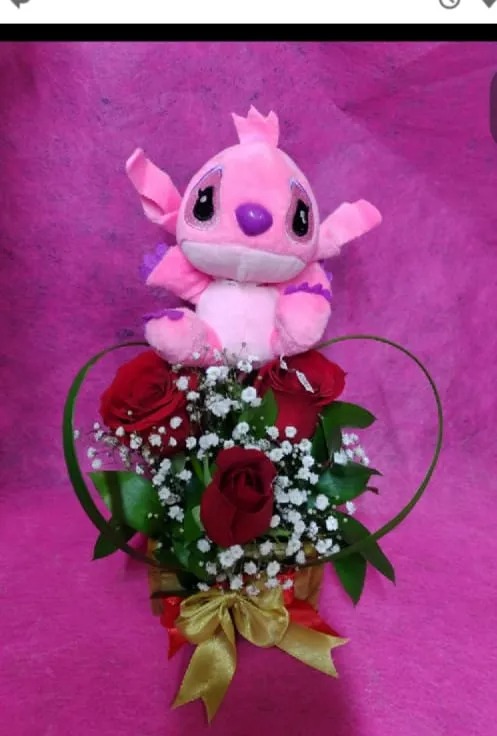Arreglo corazon Rosas