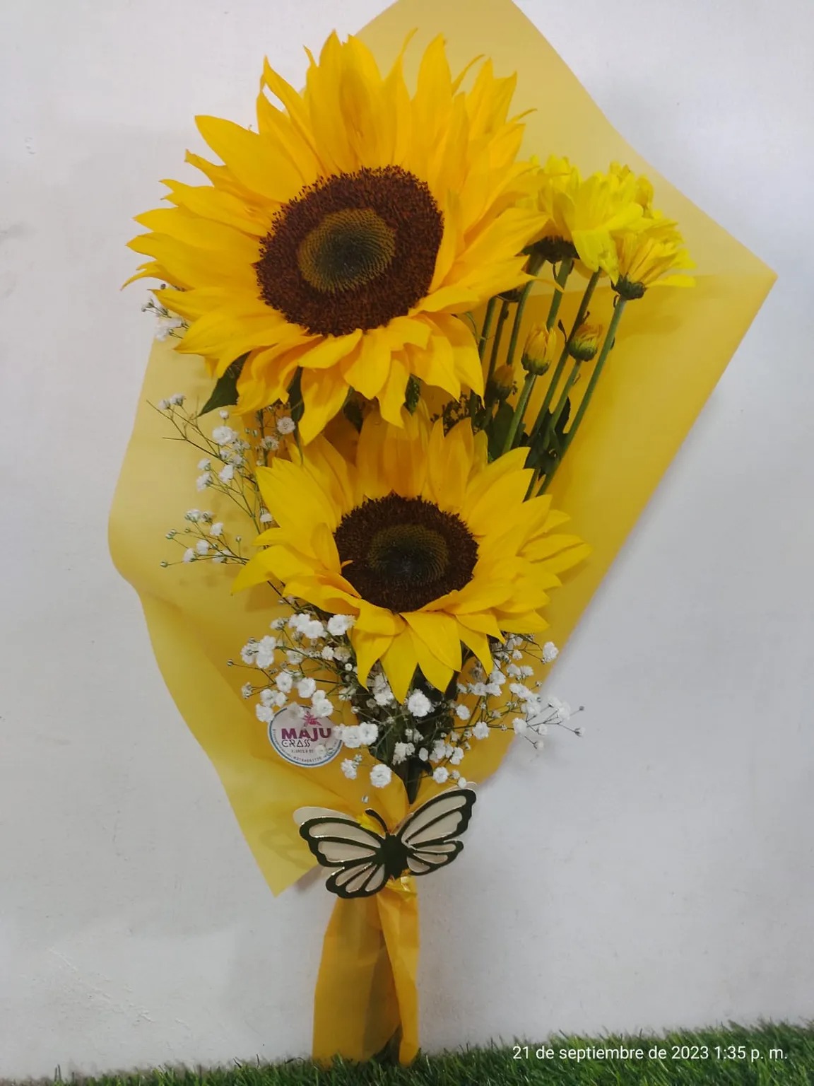 Ramillete dúo amarillo