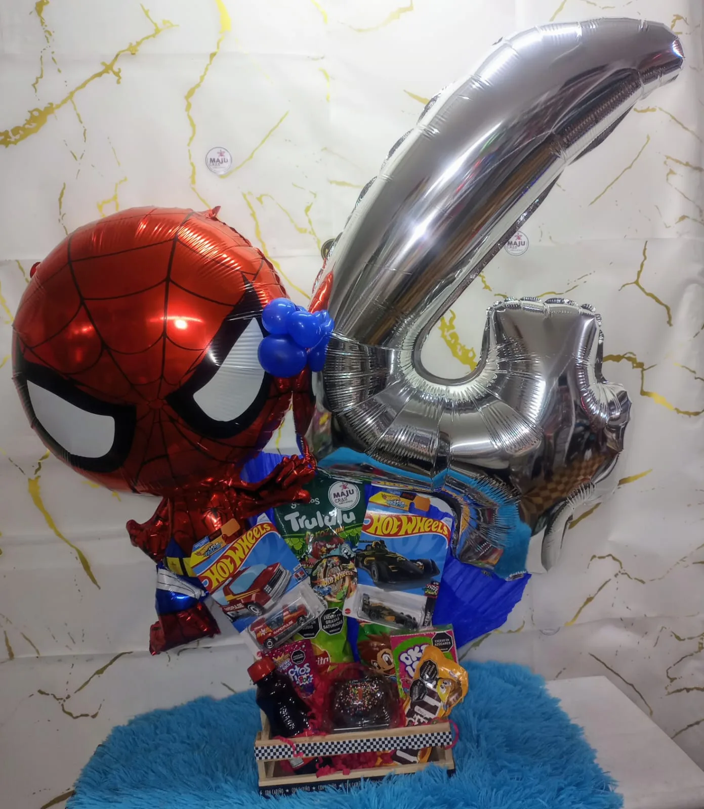 Ancheta de Cumpleaños Spiderman con Hot Wheels