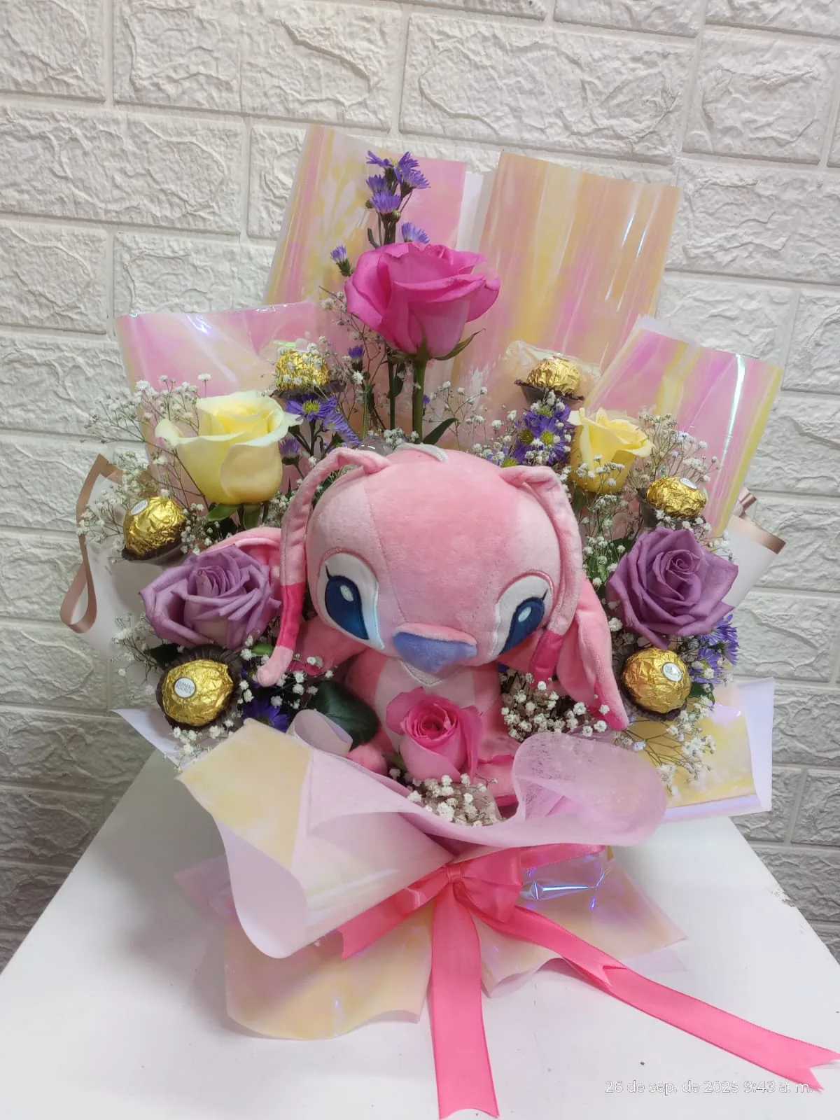 Ramo Angeal con Rosas