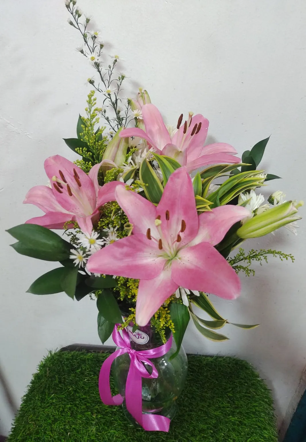 Lirios y Flores Mixtas Jarron