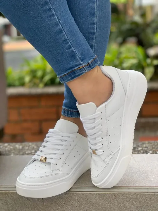 Tenis